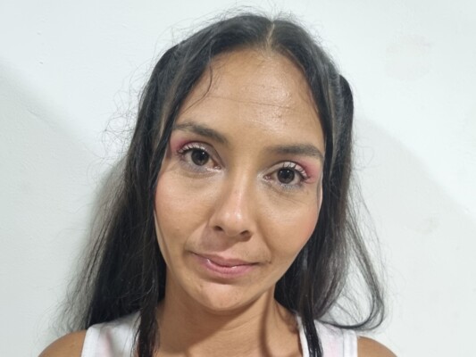 Foto de perfil de modelo de webcam de LuciaGirlhott69 