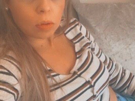 Foto de perfil de modelo de webcam de UnfaithfulHousewife 