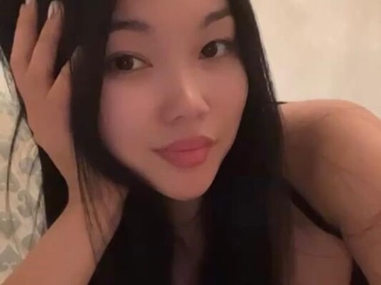 simaasian cam model profile picture 