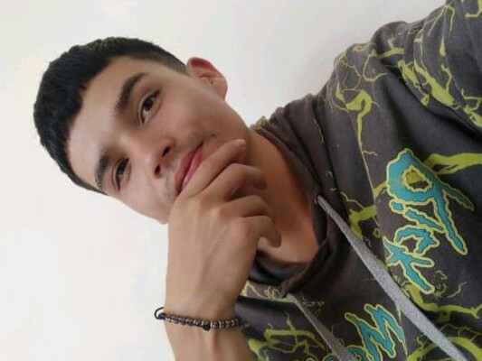 Image de profil du modèle de webcam EithanDuglas18
