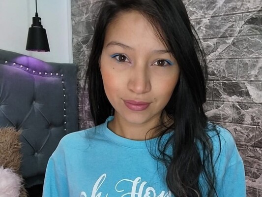 Eiza profilbild på webbkameramodell 