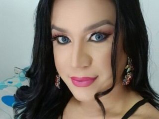 monicasexyhot cam model profile picture 