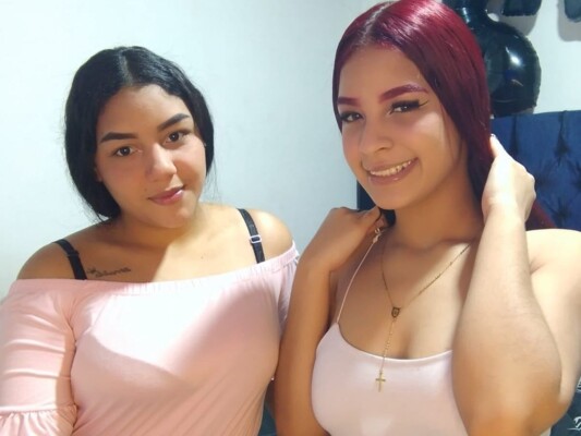 couplelatinlesbian69 cam model profile picture 