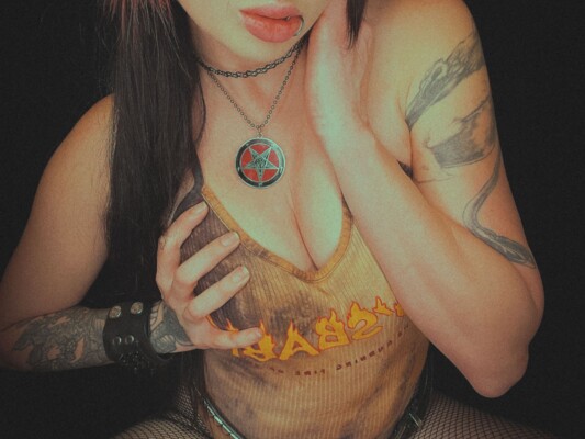 Foto de perfil de modelo de webcam de CourtneyCrimsonx 