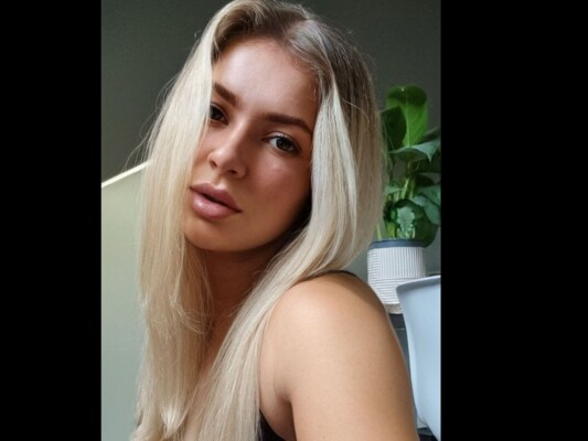 Profilbilde av BlondePlaytoy webkamera modell