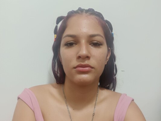Foto de perfil de modelo de webcam de MariaCamila23 