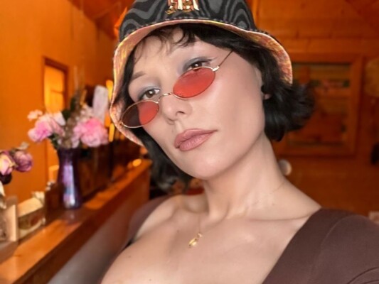 Image de profil du modèle de webcam SailorViolet