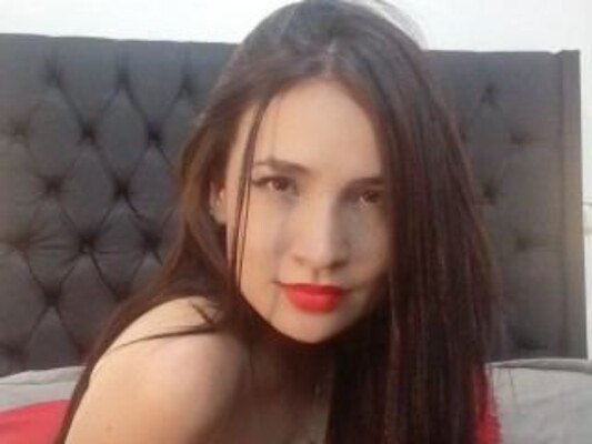 LeannaPaully18 profilbild på webbkameramodell 