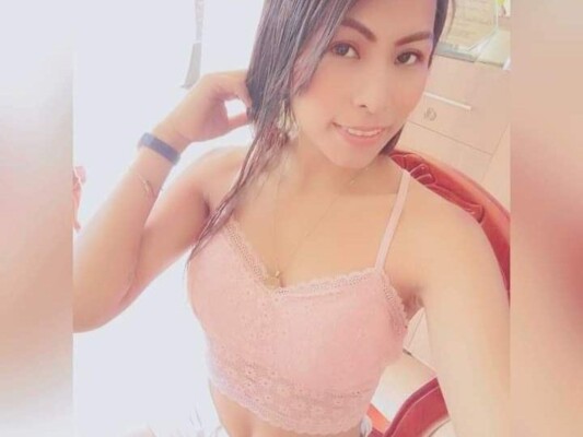 Foto de perfil de modelo de webcam de LittleAzahara18 