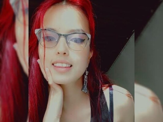 angelshanna profilbild på webbkameramodell 