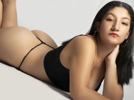 Image de profil du modèle de webcam ArianaJolle