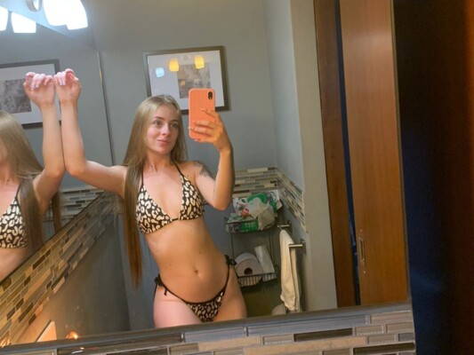 MelanyMadison profielfoto van cam model 