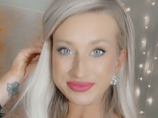 AlexisAndrews profilbild på webbkameramodell 