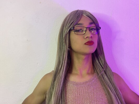 VanessaMontez profilbild på webbkameramodell 