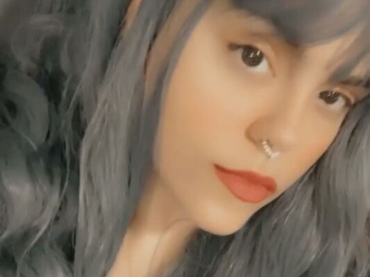 Image de profil du modèle de webcam NenaHart
