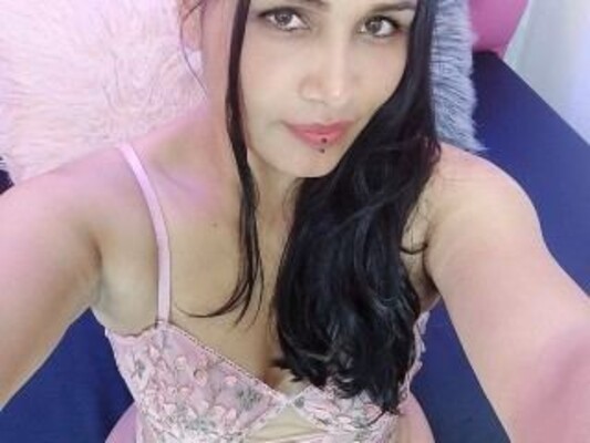 Foto de perfil de modelo de webcam de SophiaFantasiSquirt 