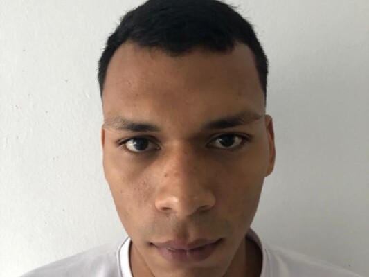 Image de profil du modèle de webcam MarcoRivas