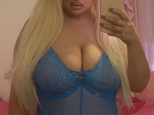 BustyBlondeMysty cam model profile picture 