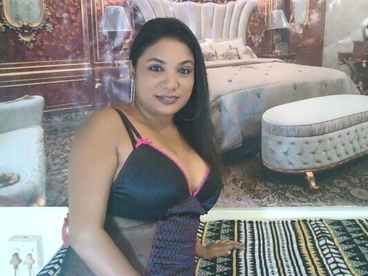 Image de profil du modèle de webcam IndianGoddess19