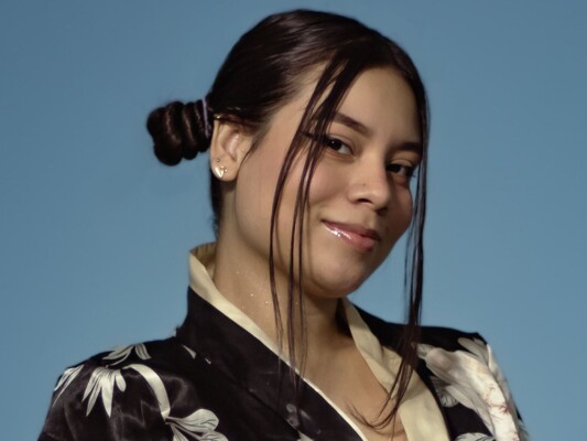 HillariePhoeniz profilbild på webbkameramodell 