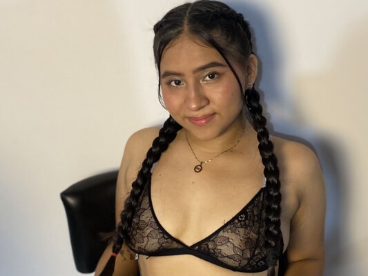 Foto de perfil de modelo de webcam de CamilaHornyX 
