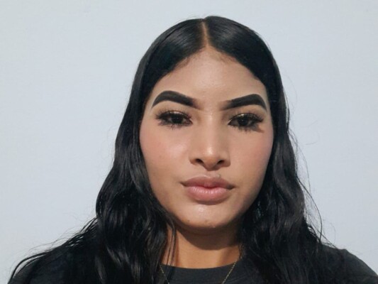 salmaghomez profilbild på webbkameramodell 
