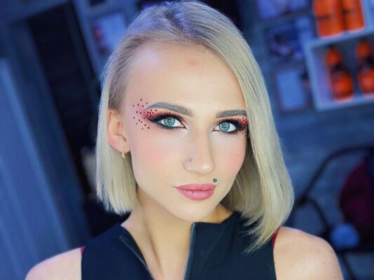 Foto de perfil de modelo de webcam de LianaSexyQueen 