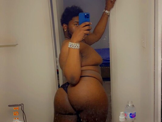ThickNCreamyy cam model profile picture 