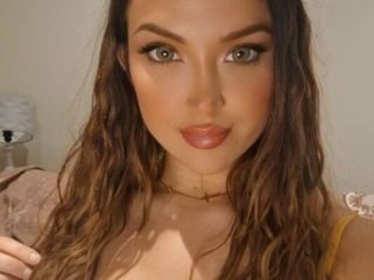 Foto de perfil de modelo de webcam de Spicylia 