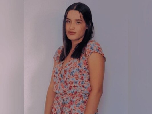 SaraiRouge profilbild på webbkameramodell 