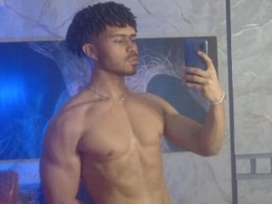 DiegoWood77 cam model profile picture 