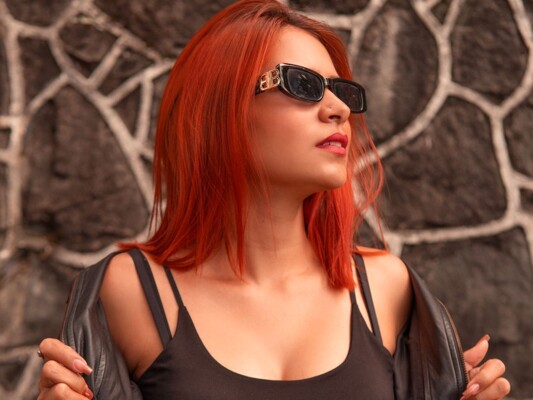 DanielleZousa profilbild på webbkameramodell 