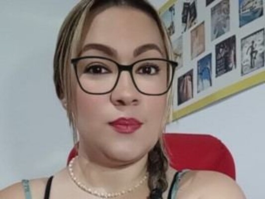 Foto de perfil de modelo de webcam de LunatikLatina 