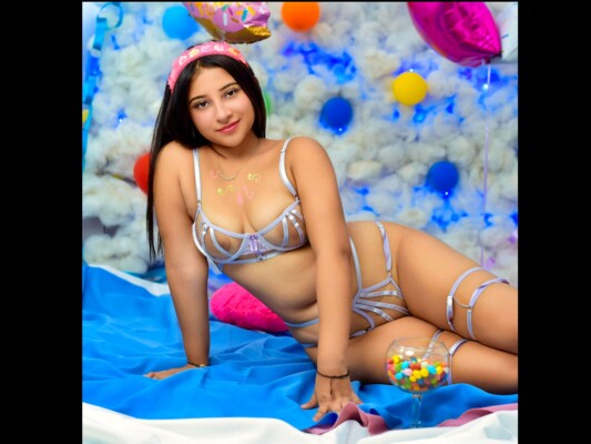 Foto de perfil de modelo de webcam de LucianaPetiite 