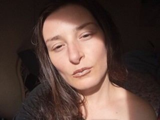 Foto de perfil de modelo de webcam de Lena222 