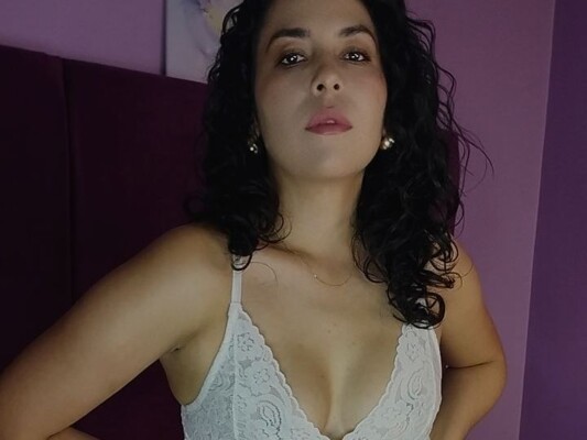 Image de profil du modèle de webcam LeilaZiyad