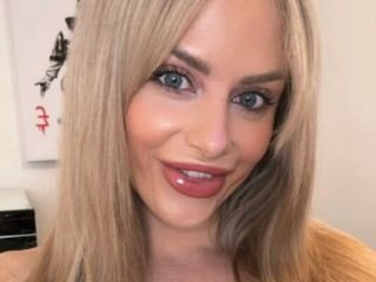 Foto de perfil de modelo de webcam de Emmacxx 