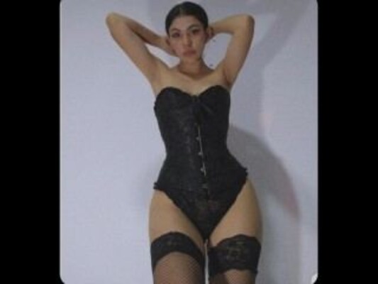 Foto de perfil de modelo de webcam de TamaraThompsonn 