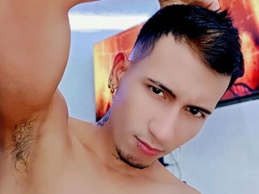 Imagen de perfil de modelo de cámara web de Ezequiel777