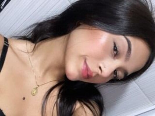 Image de profil du modèle de webcam Isabellastar22