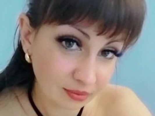 Foto de perfil de modelo de webcam de MilaPosh 