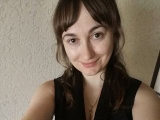 Foto de perfil de modelo de webcam de Allusikja 