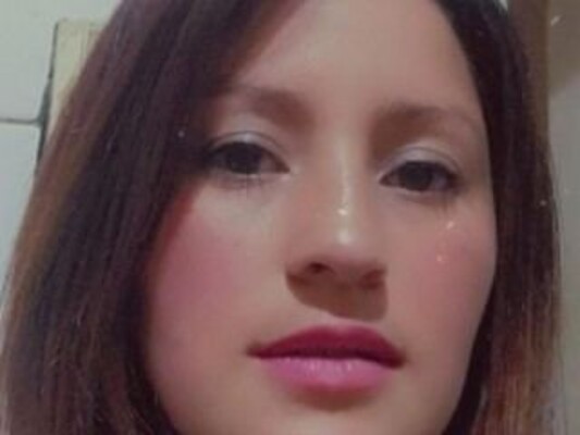 Image de profil du modèle de webcam AngelicGlow