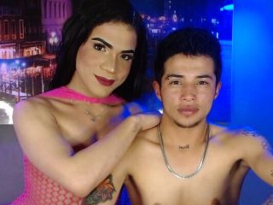 couple_trans profilbild på webbkameramodell 