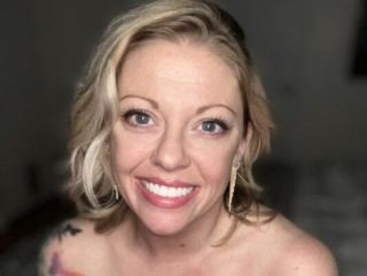Foto de perfil de modelo de webcam de Kristina_D 