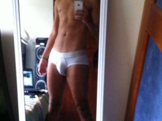 hornywildboy cam model profile picture 