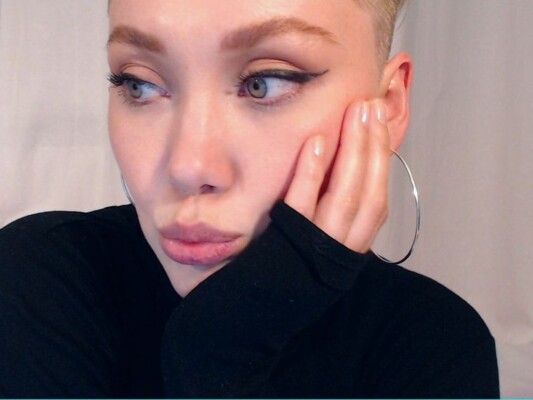 Foto de perfil de modelo de webcam de Snowwhite18 