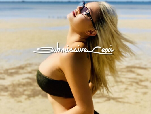 Image de profil du modèle de webcam SubmissiveLexi
