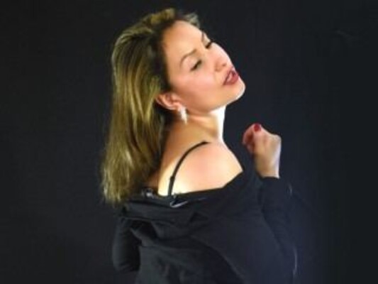 Image de profil du modèle de webcam EroticSasha