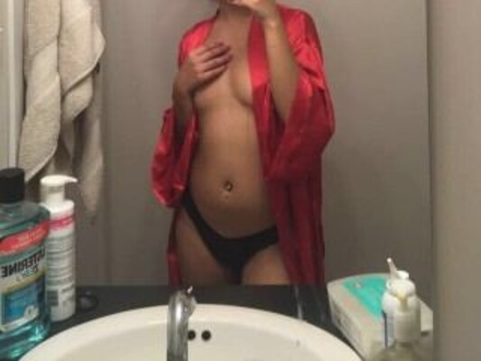 Image de profil du modèle de webcam Trixie_TangX